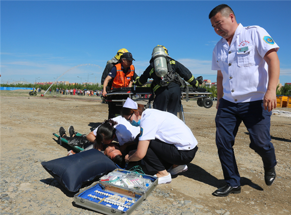 �ܵ����팦Ԓ(hu��)��8����������