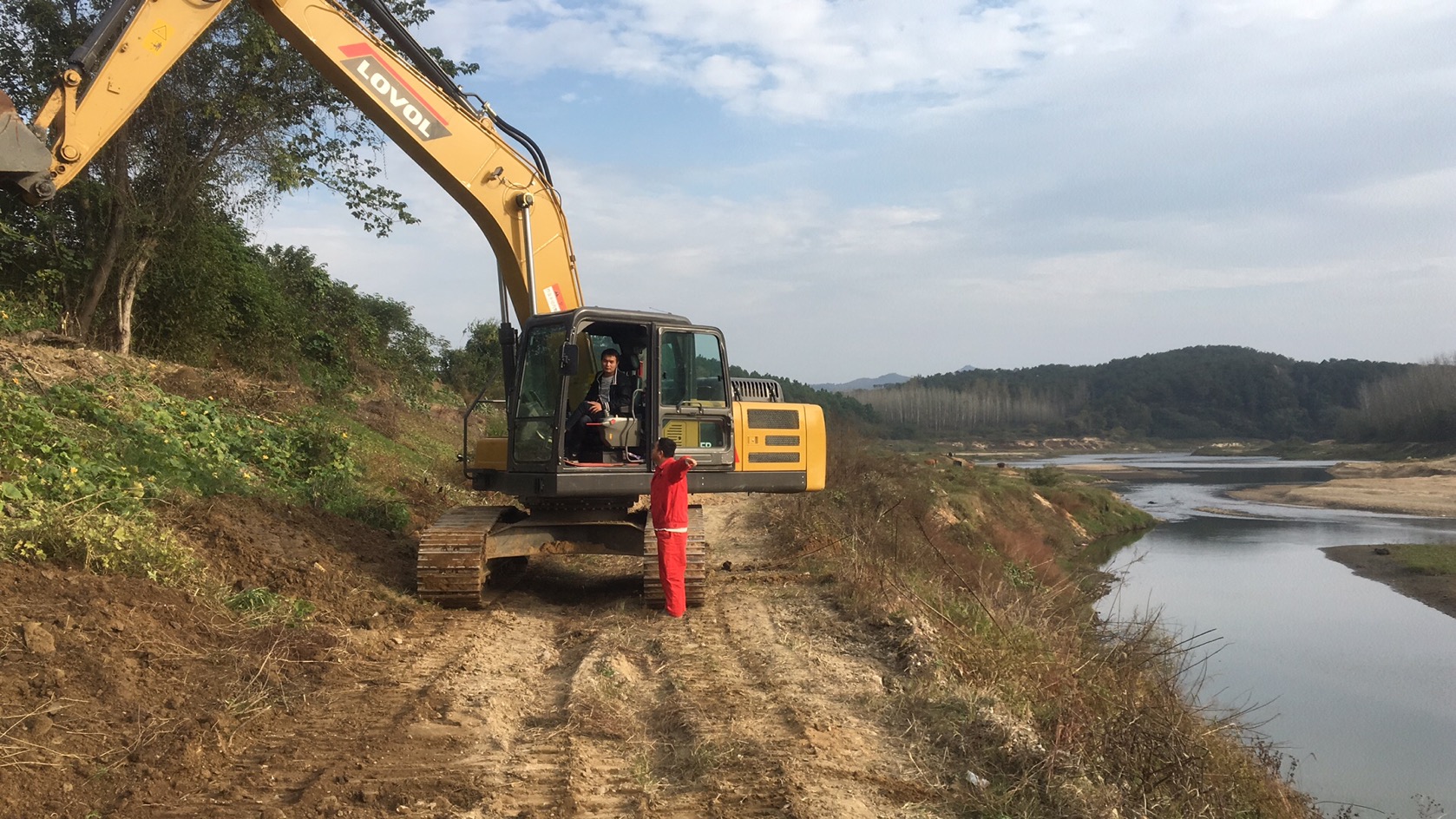 �ܵ����O�����c�Ƚ����������r(sh��)�����̎��